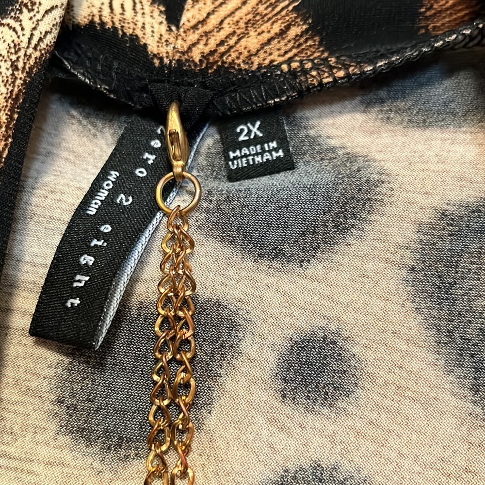 Size 2x jacket/blouse - Picture 3 of 3
